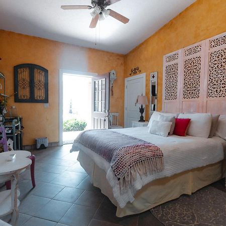 Vina Calabria Bed & Breakfast Valle de Guadalupe Exterior photo