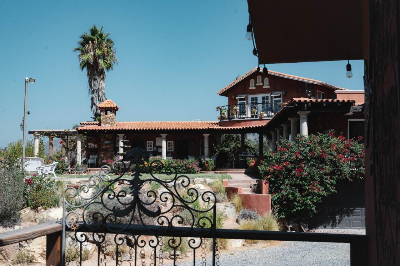 Vina Calabria Bed & Breakfast Valle de Guadalupe Exterior photo