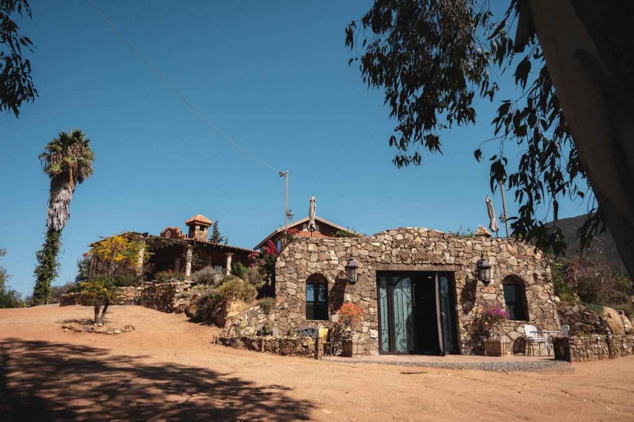 Vina Calabria Bed & Breakfast Valle de Guadalupe Exterior photo