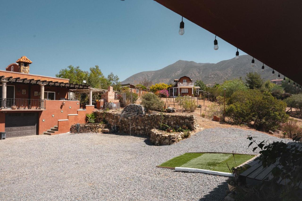 Vina Calabria Bed & Breakfast Valle de Guadalupe Exterior photo