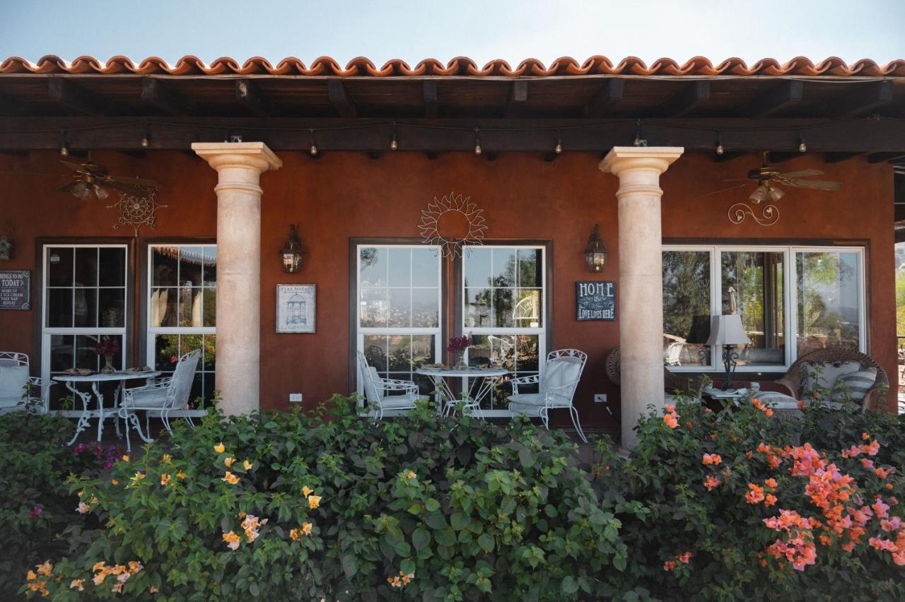 Vina Calabria Bed & Breakfast Valle de Guadalupe Exterior photo